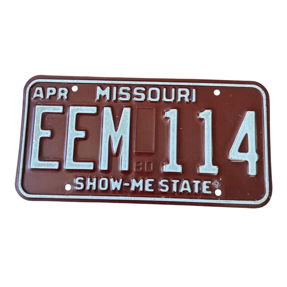 Vintage 1980 Missouri License Plate EEM-114 April Show-Me State Red White ALPCA